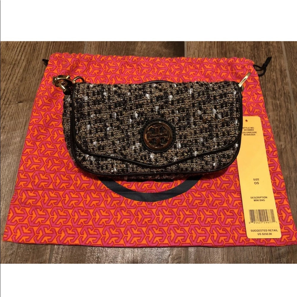 SOLD✅ TORY BURCH $250 Tory chain shoulder Mini bag - Picture 2 of 10